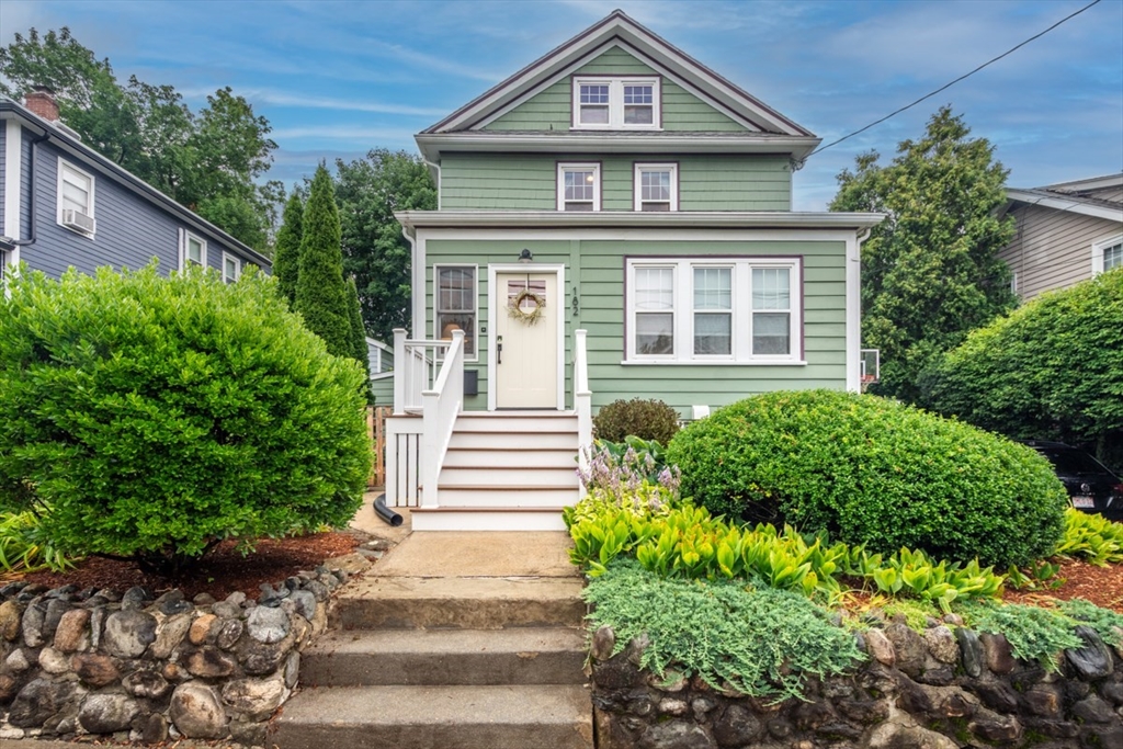 182 Highland Ave Property Photo 1