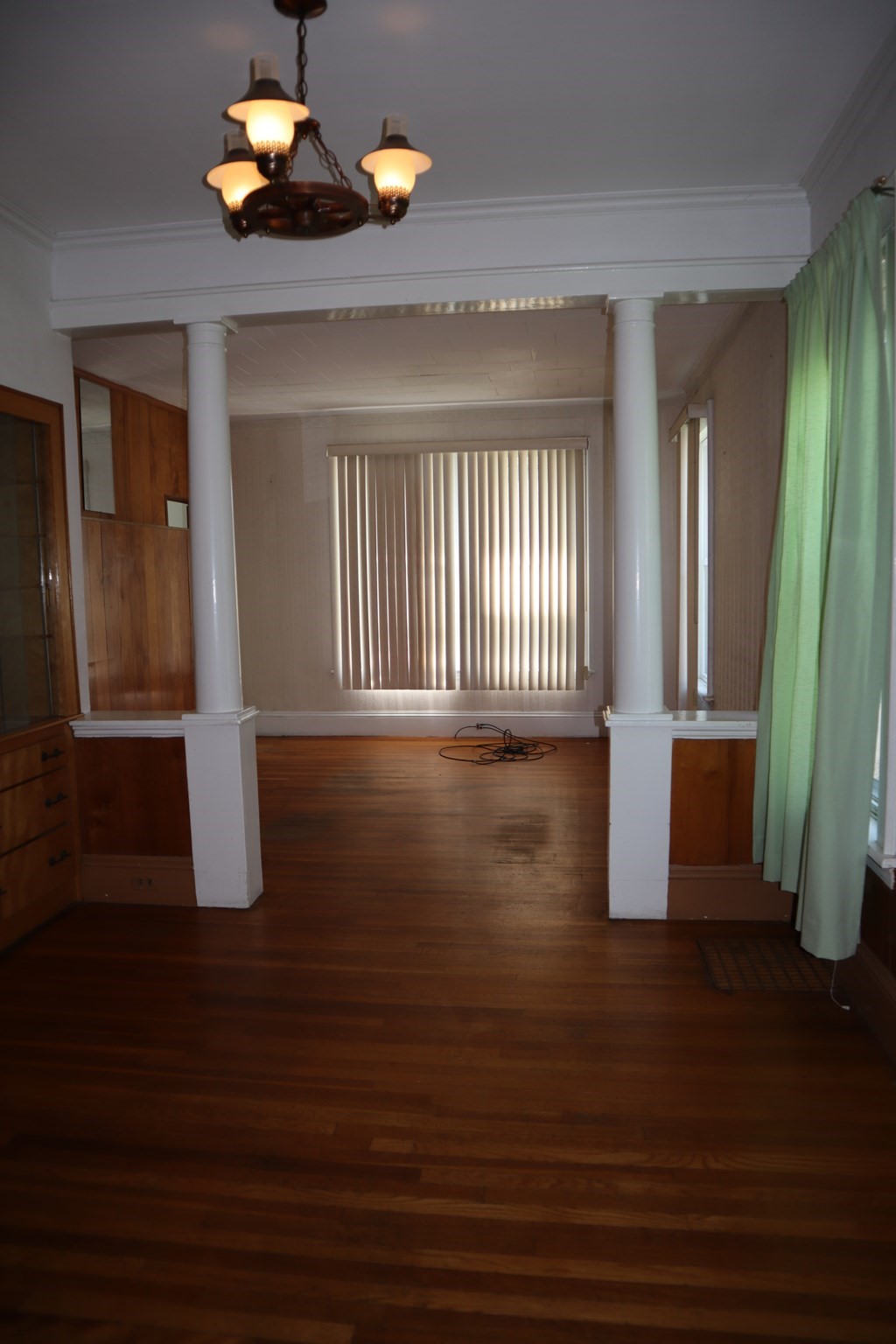 7-r W Dane St Property Photo 18