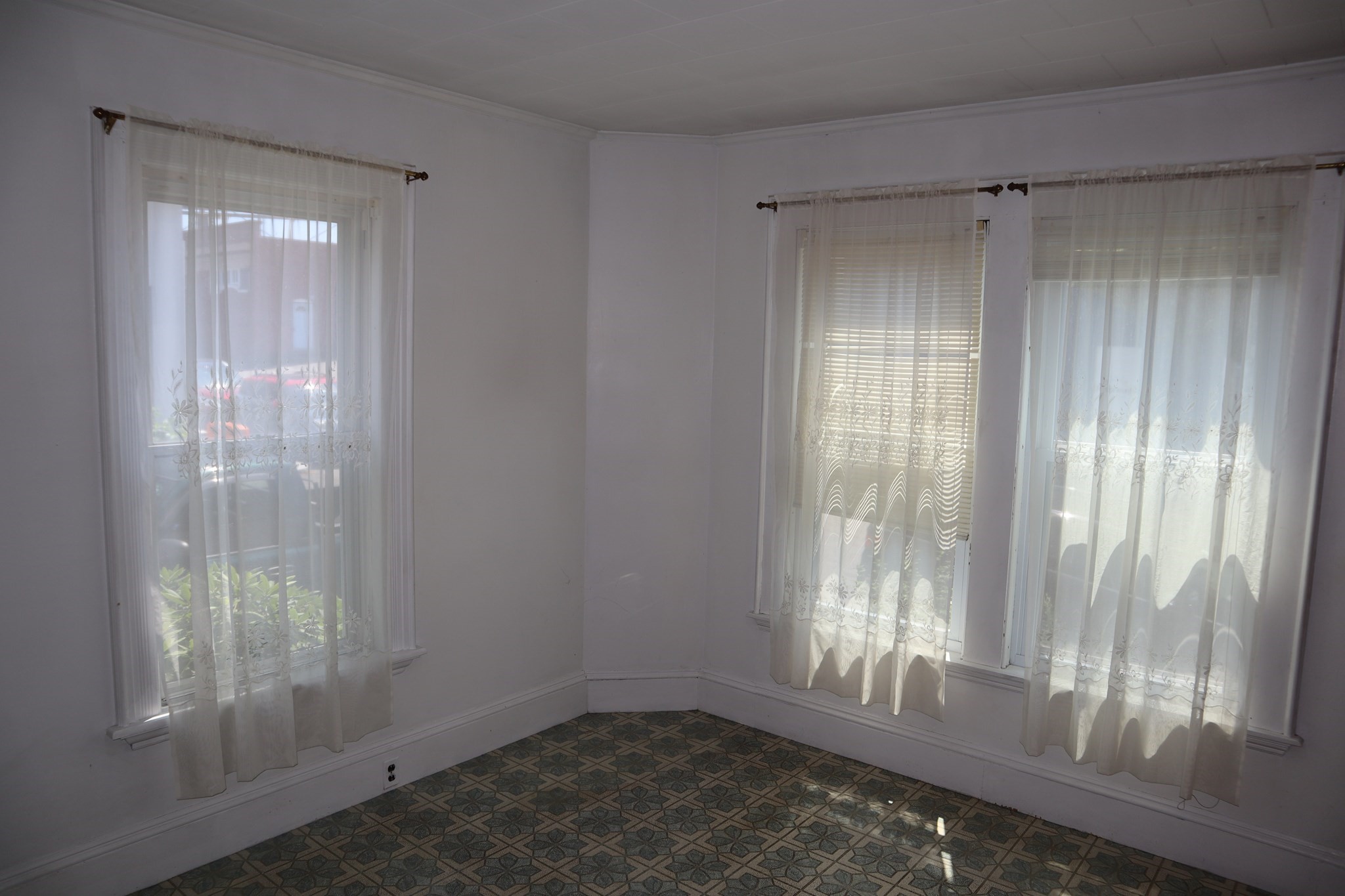 7-r W Dane St Property Photo 23