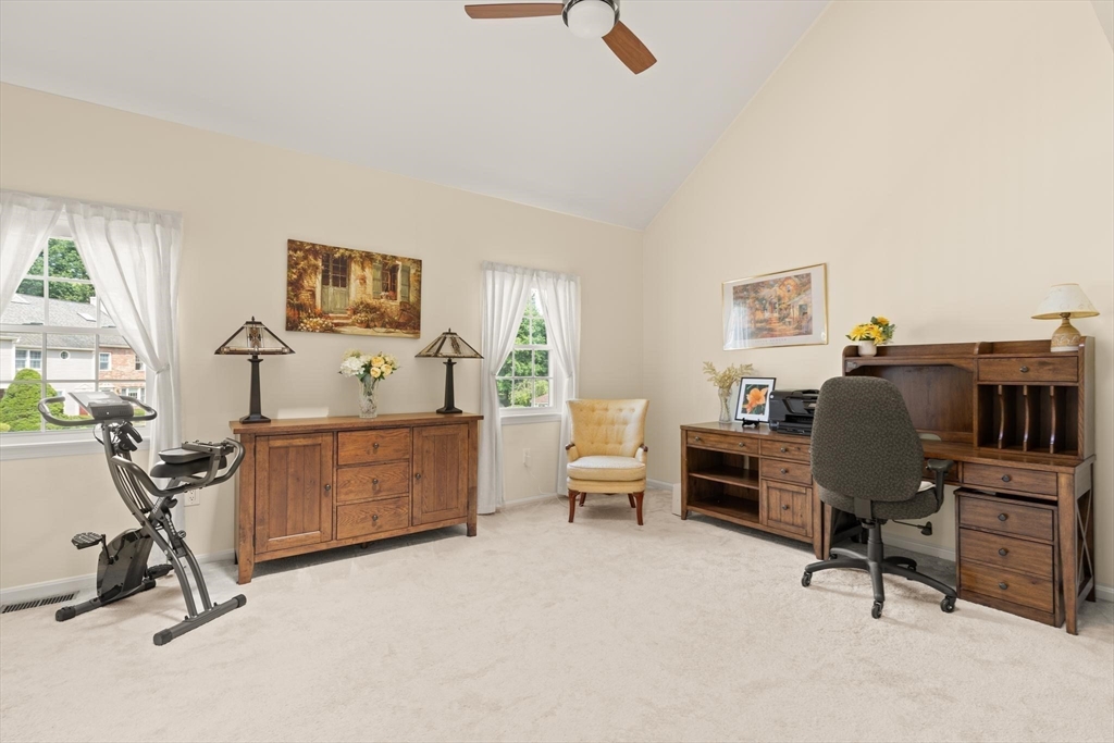 27 E Brookfield Drive Property Photo 15
