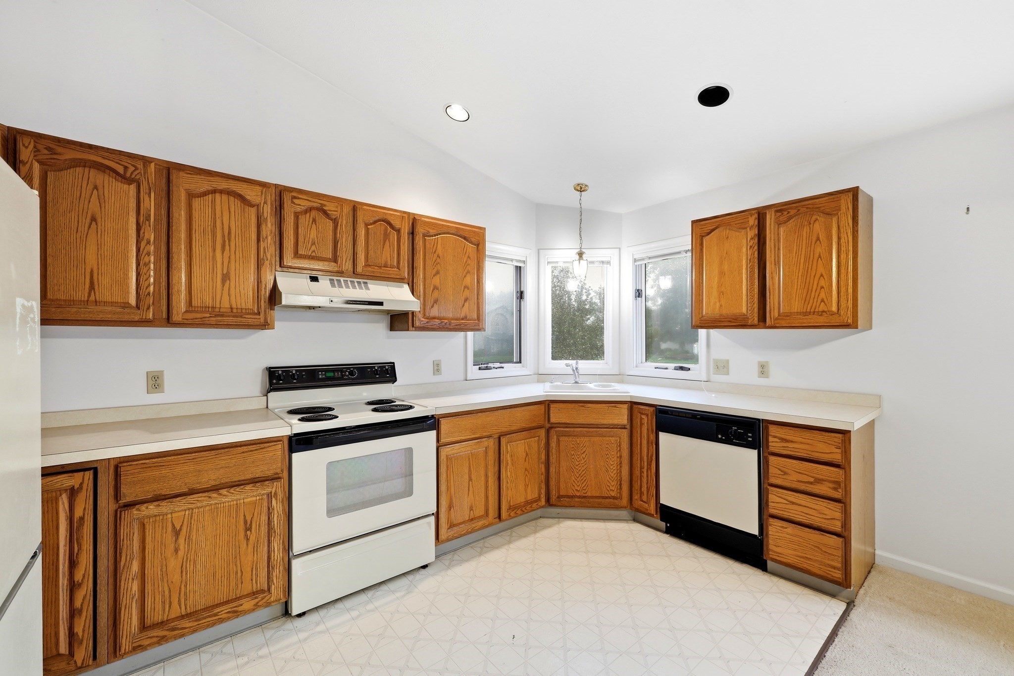 40 Pine Grove Dr # 40 Property Photo 6