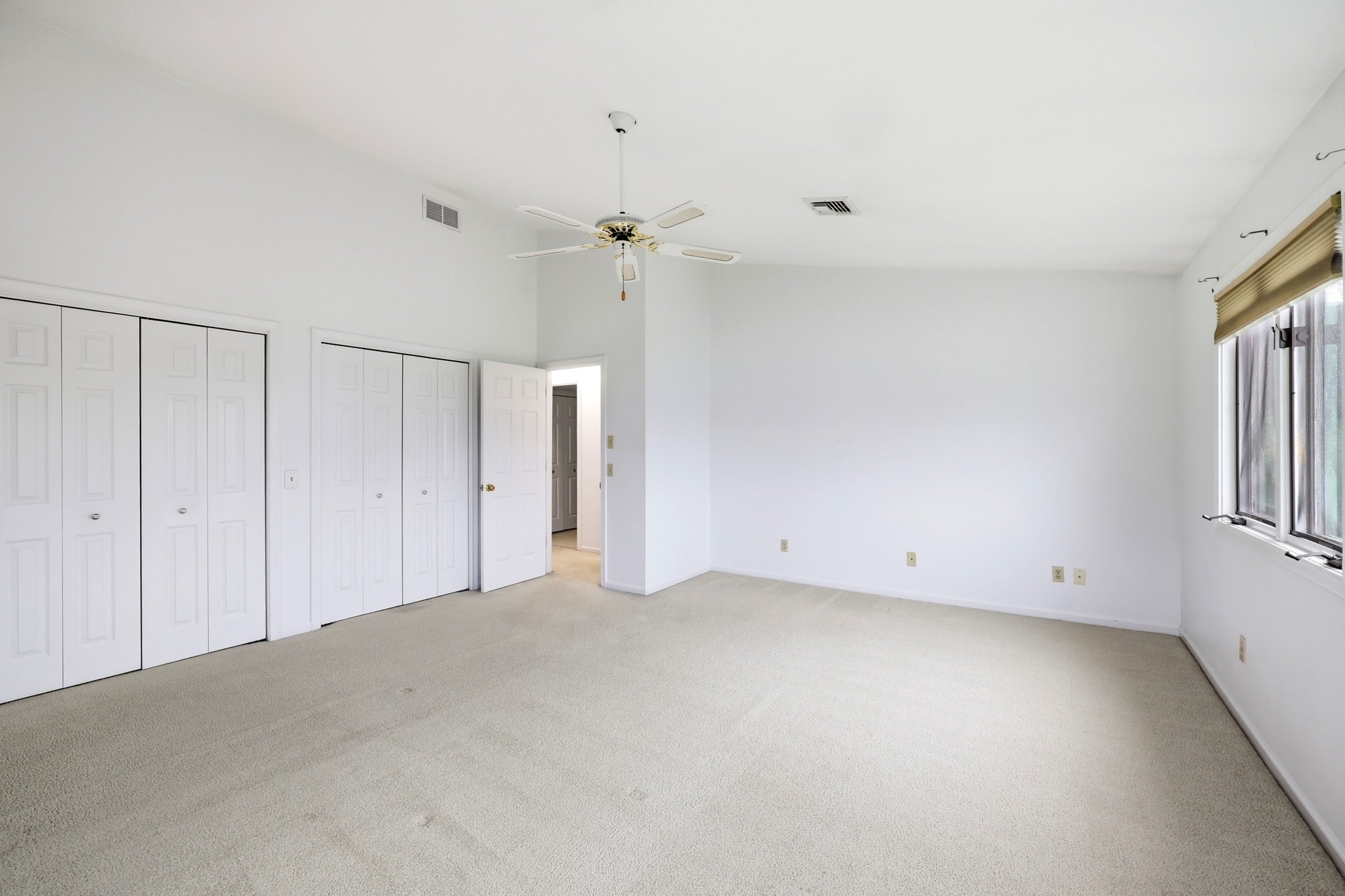 40 Pine Grove Dr # 40 Property Photo 16