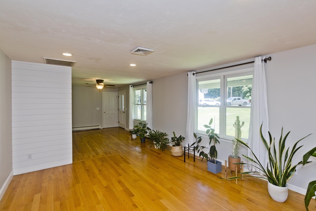 37 Cooper Rd Property Photo 13