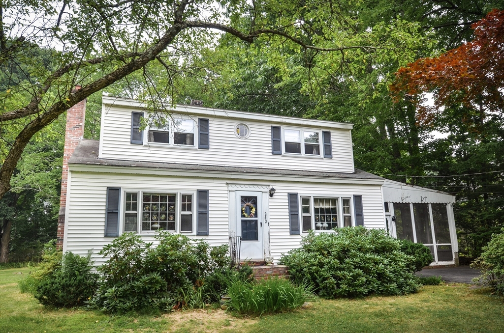 240 Gates Pond Rd Property Photo 1