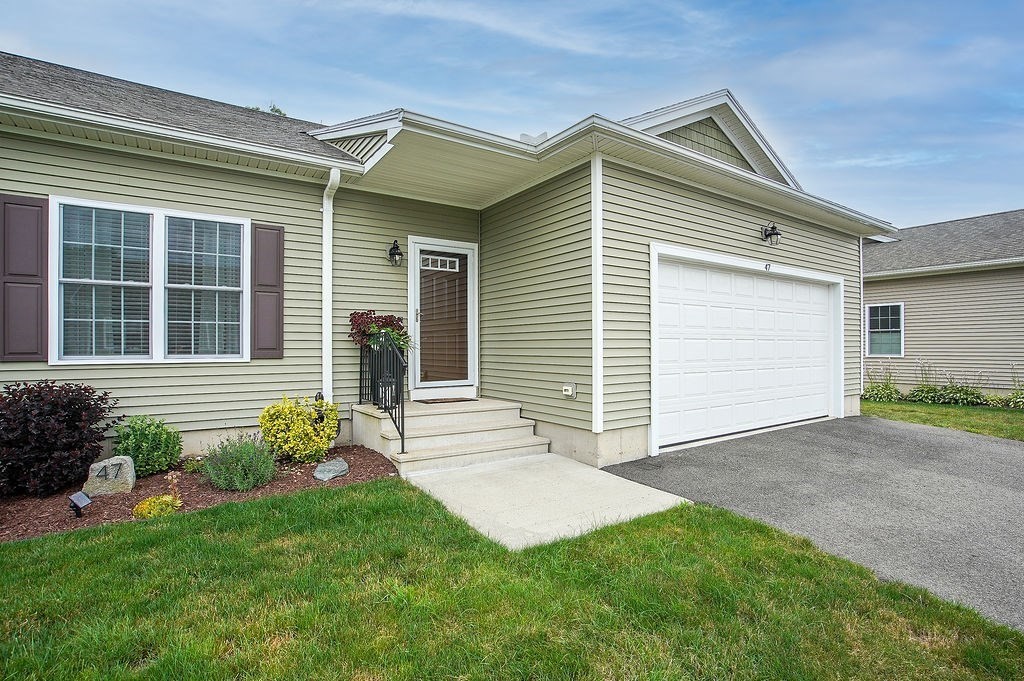 111 Daniel Shays Hwy # 47 Property Photo 1