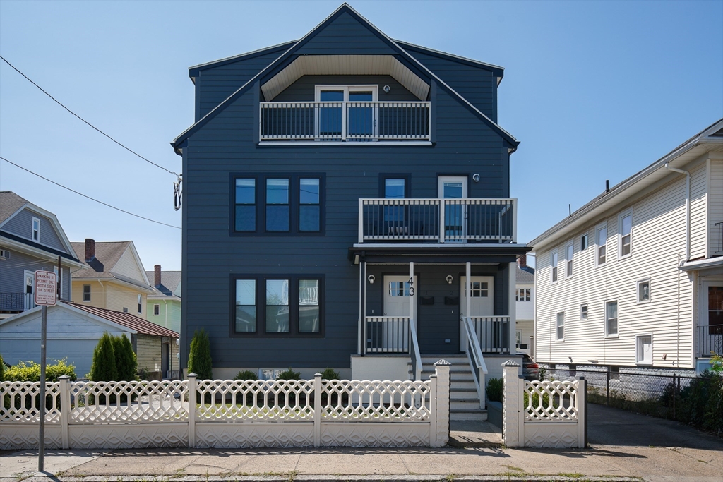 43 Wright Avenue # 2 Property Photo 1