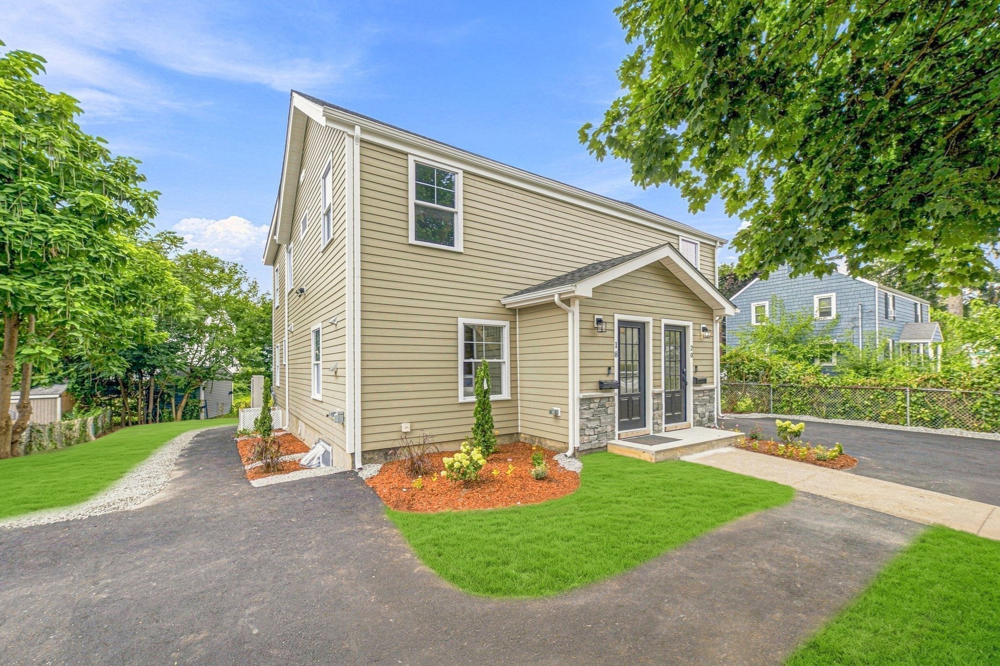 18 Jefferson Rd # A Property Photo 4