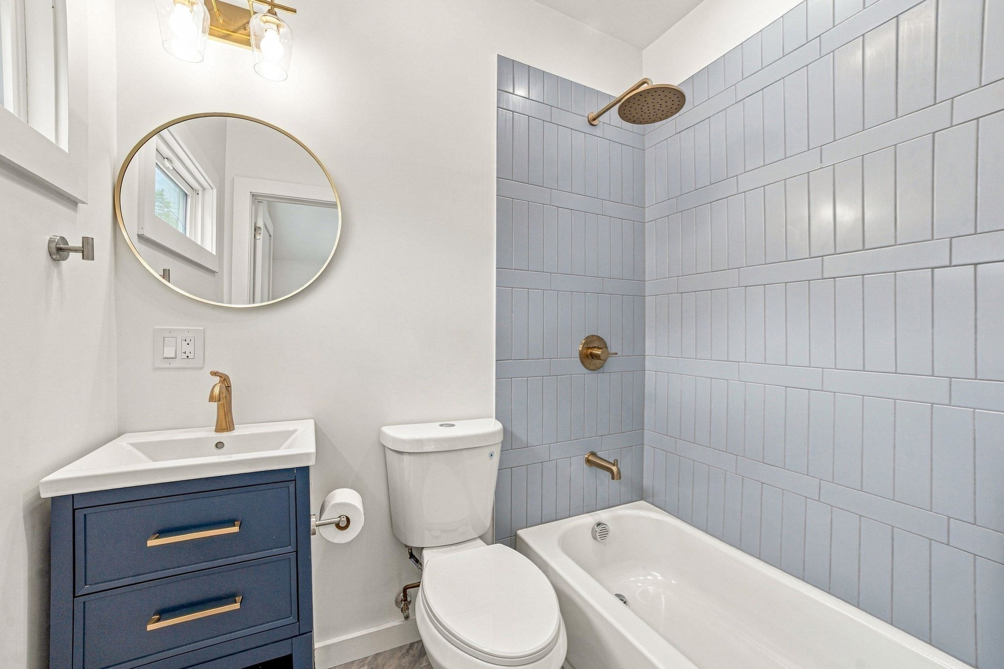 18 Jefferson Rd # A Property Photo 22