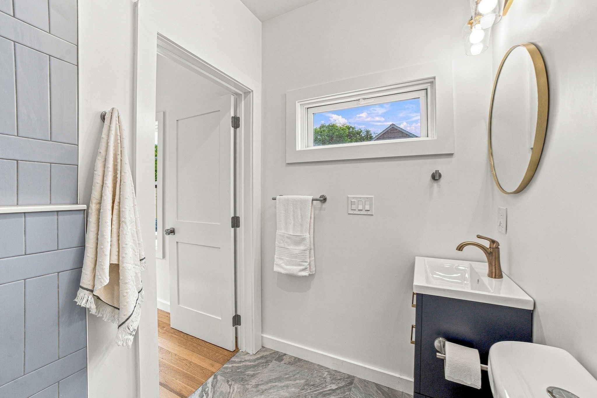 18 Jefferson Rd # A Property Photo 23