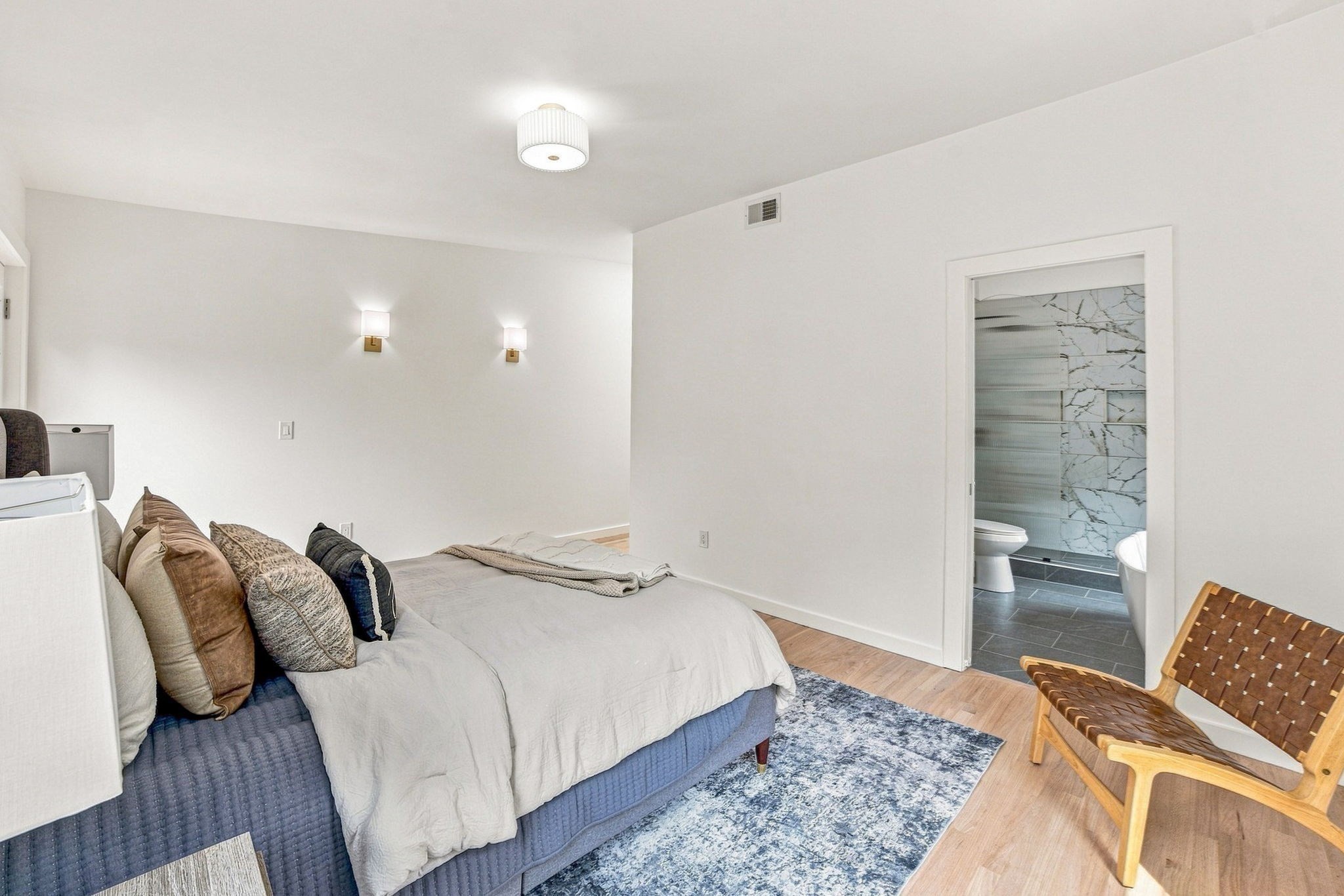 18 Jefferson Rd # A Property Photo 27