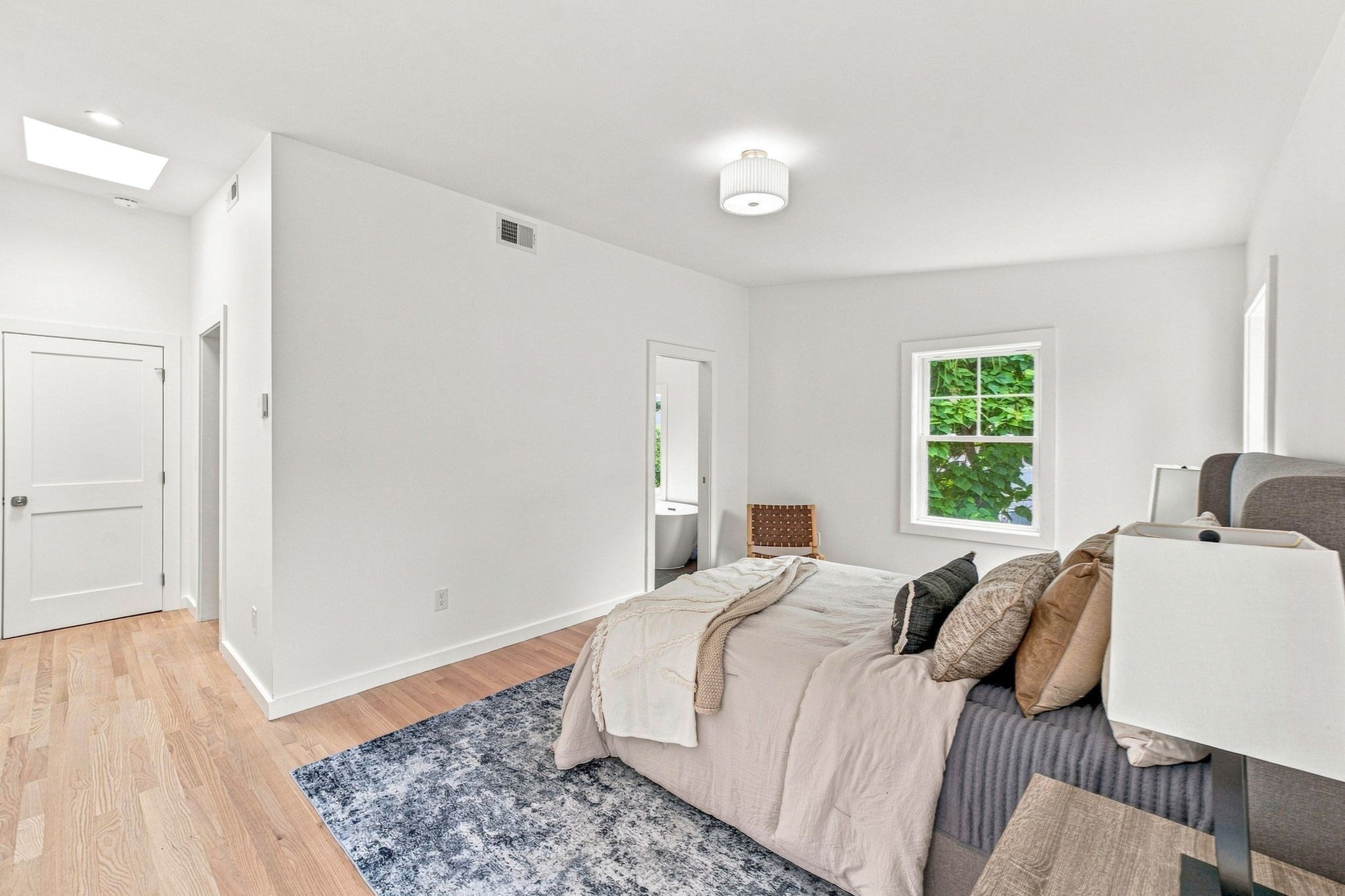 18 Jefferson Rd # A Property Photo 28