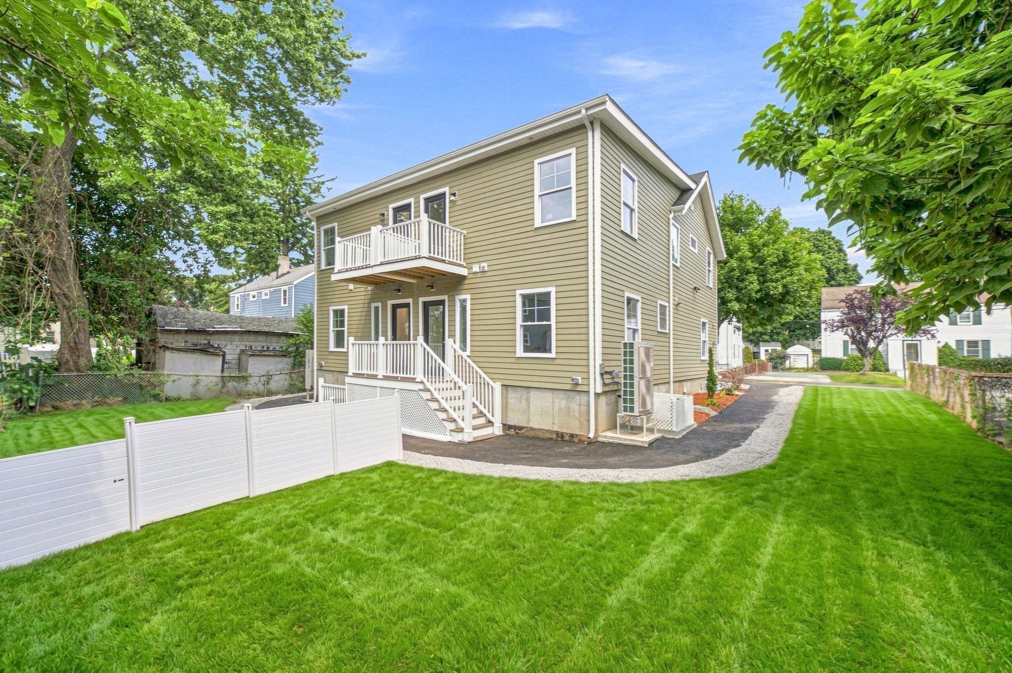 18 Jefferson Rd # A Property Photo 32