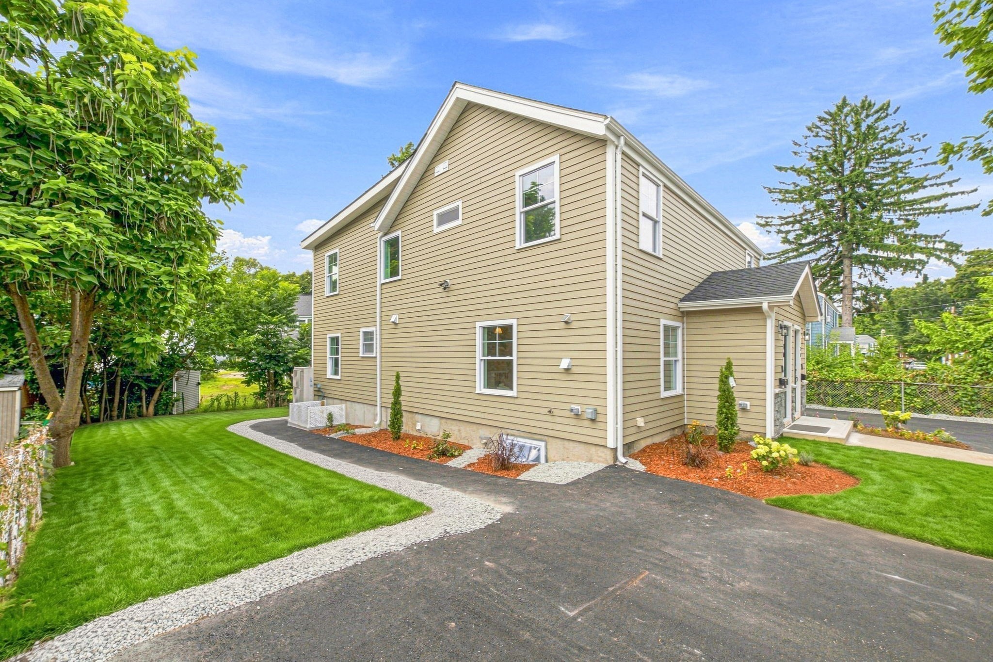 18 Jefferson Rd # A Property Photo 33