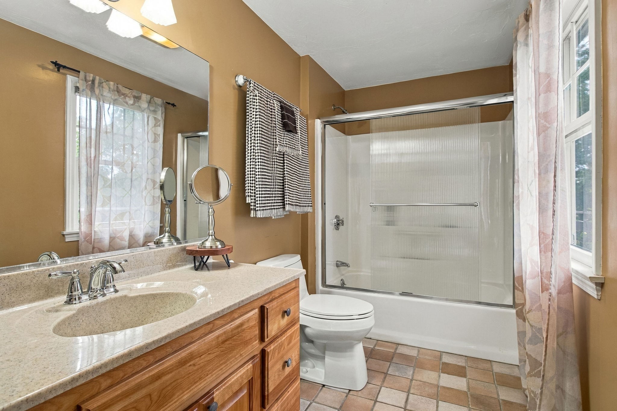 155 Damon Rd Property Photo 22