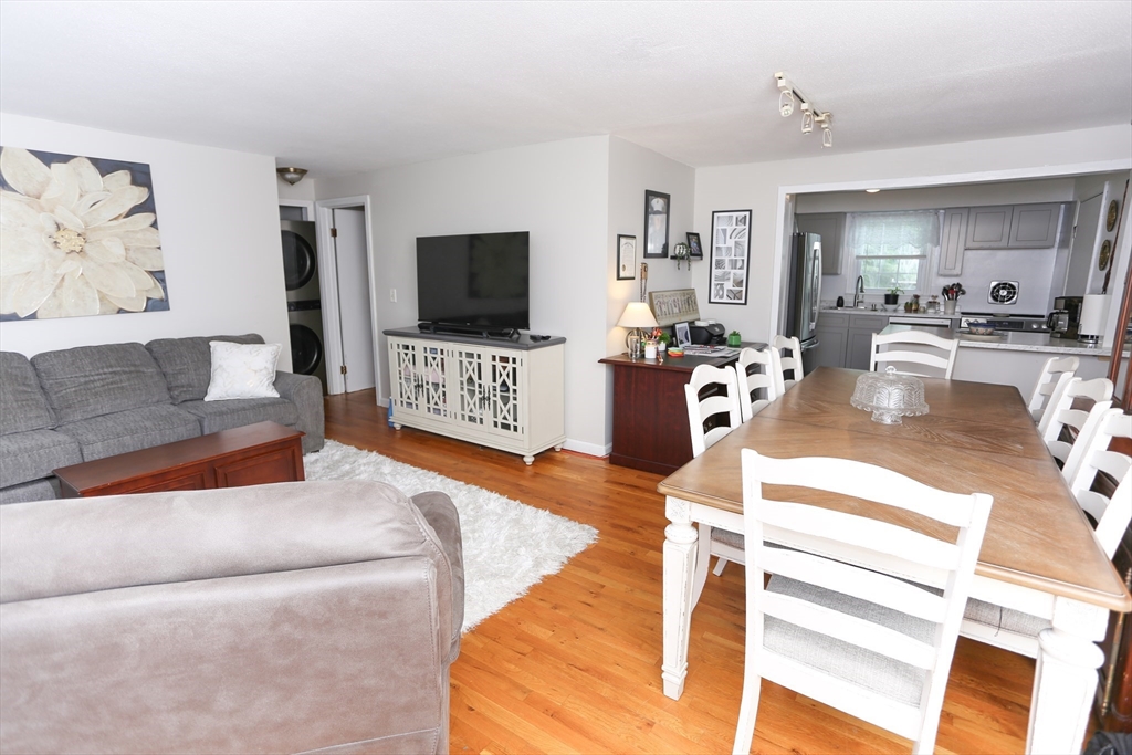 540 Granby Rd # 73b Property Photo 1