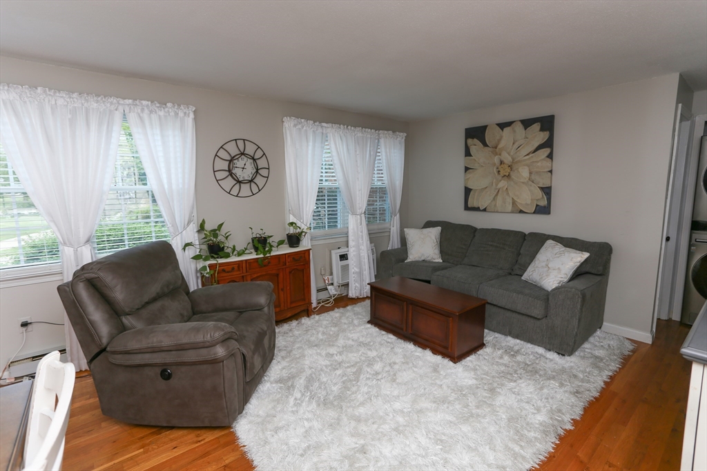 540 Granby Rd # 73b Property Photo 3
