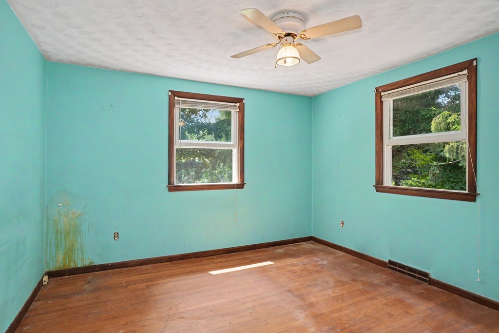 216 Brigham St Property Photo 16