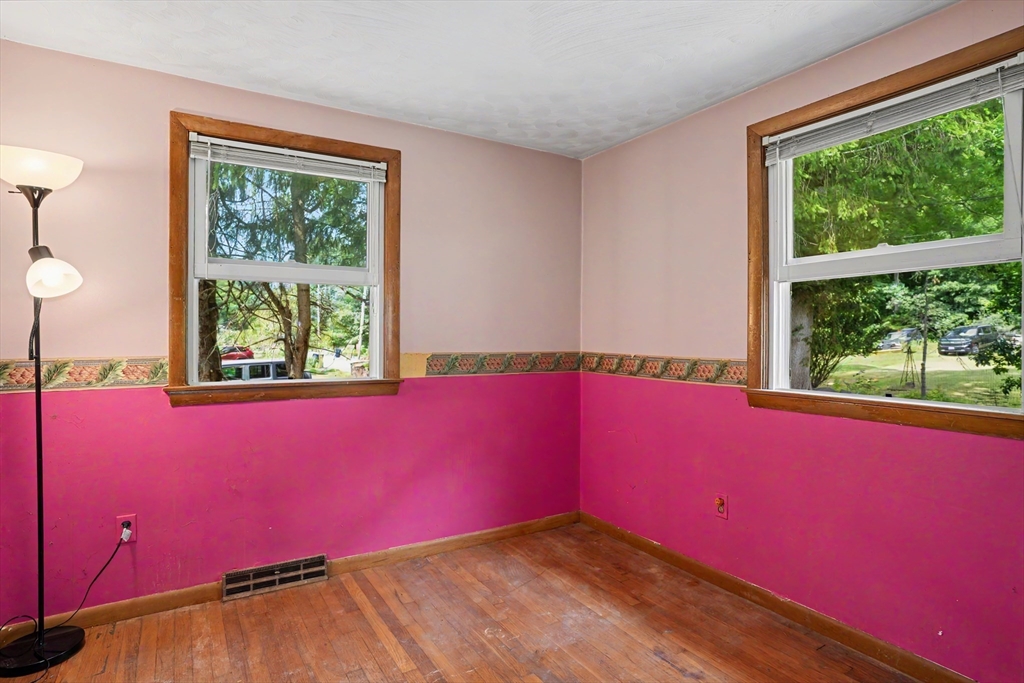 216 Brigham St Property Photo 17