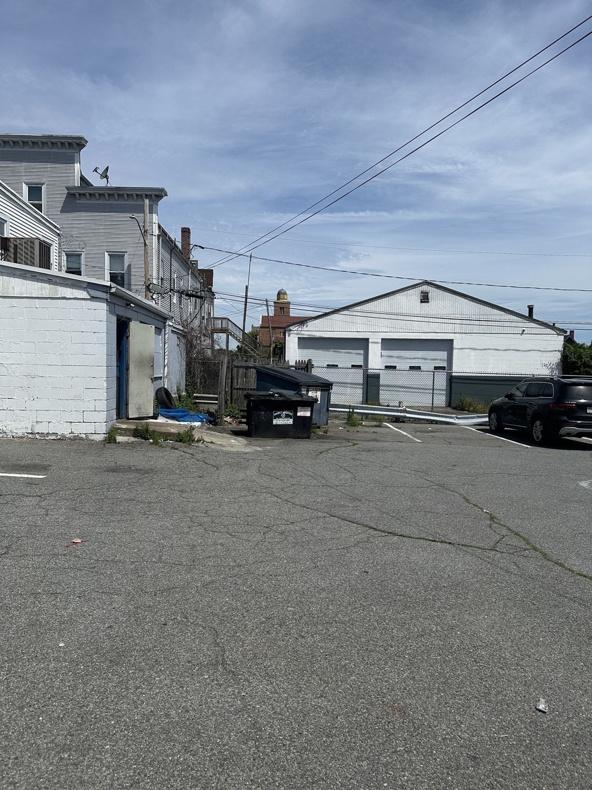 1012 Main St Property Photo 3