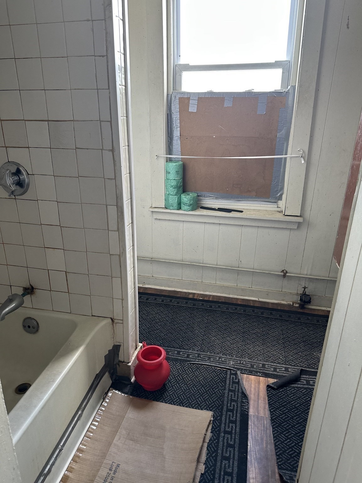 1012 Main St Property Photo 23
