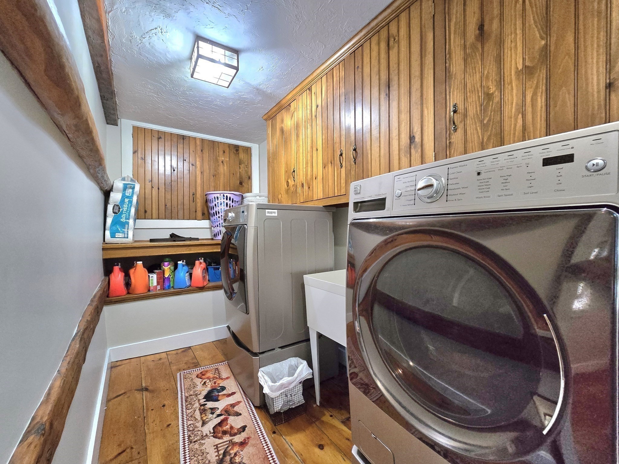 259 Salisbury St Property Photo 24