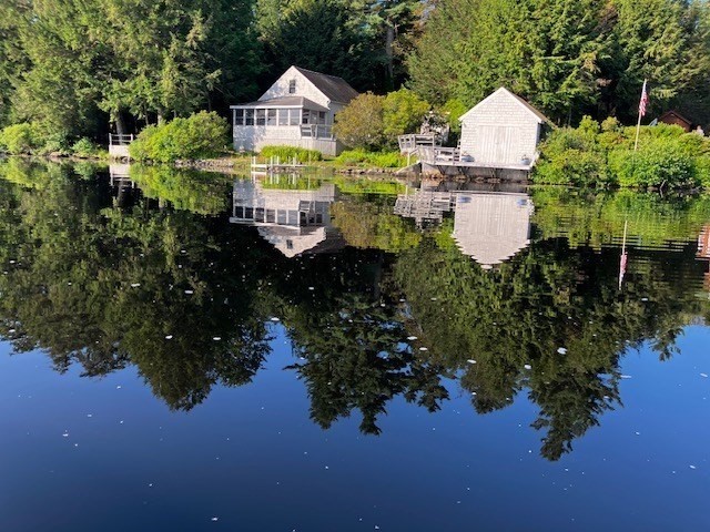 18 Big Pond Property Photo 1