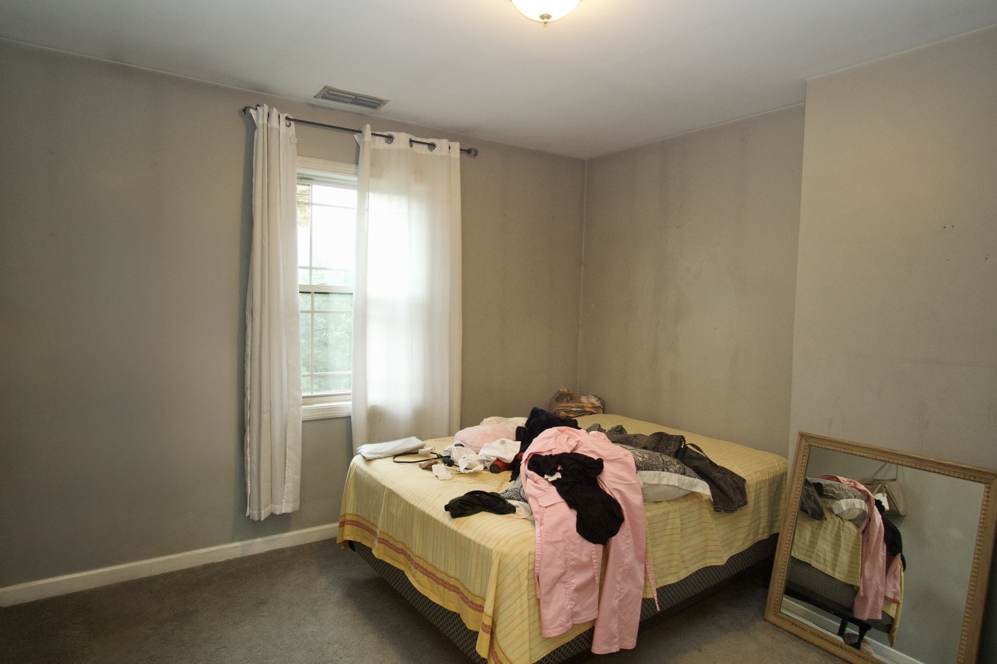 1289 Bay St. Property Photo 8
