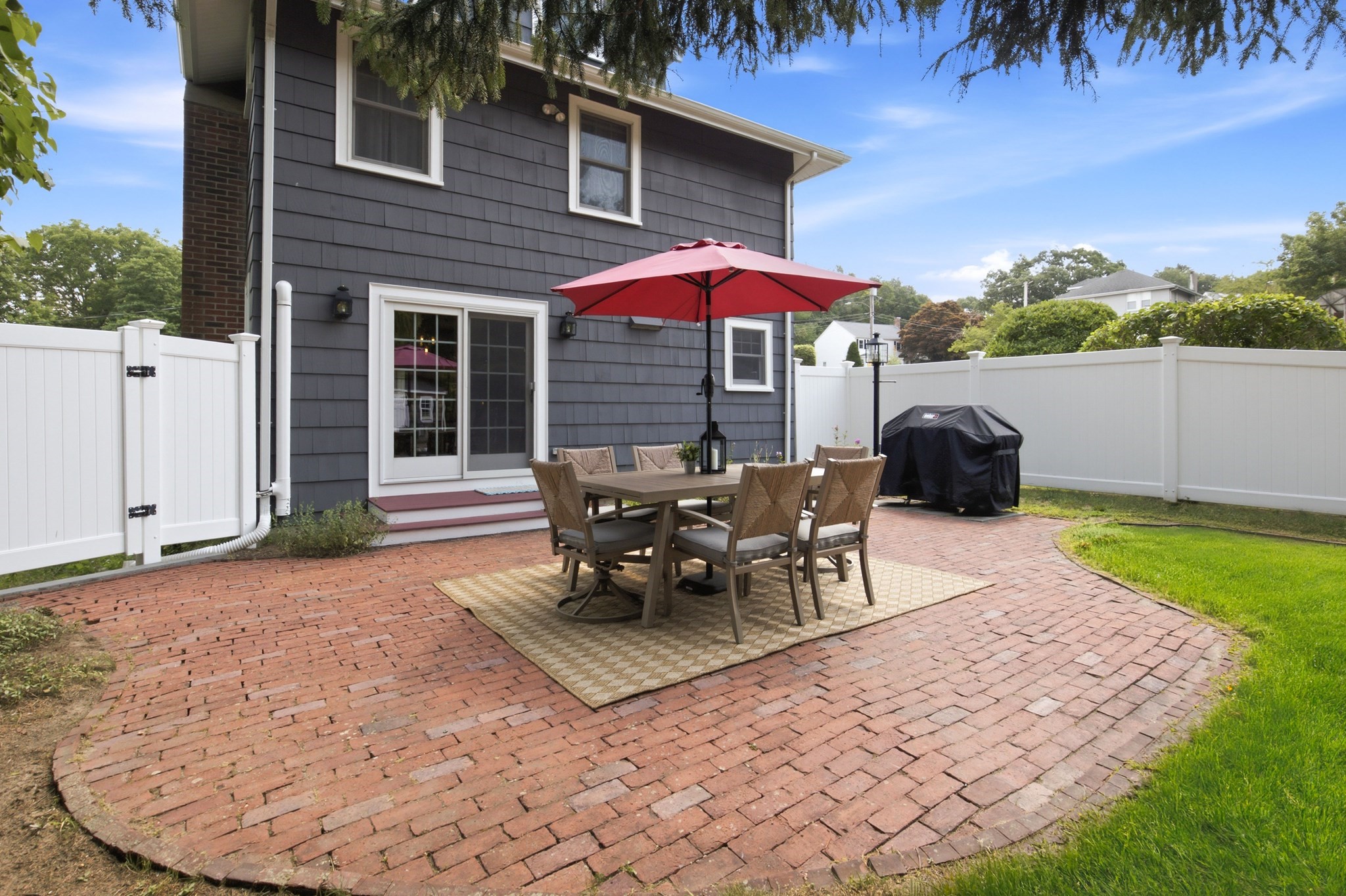 37 Grand St Property Photo 35