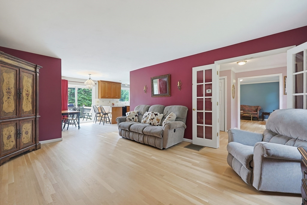 73 Lovering St Property Photo 11