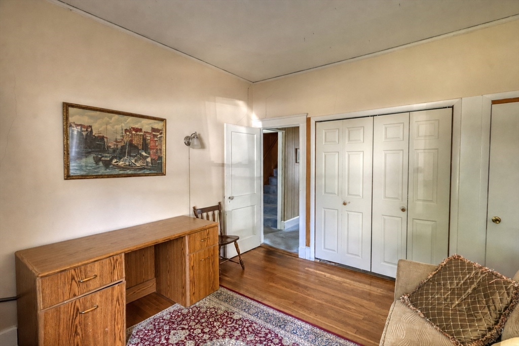18 Grayson St Property Photo 21