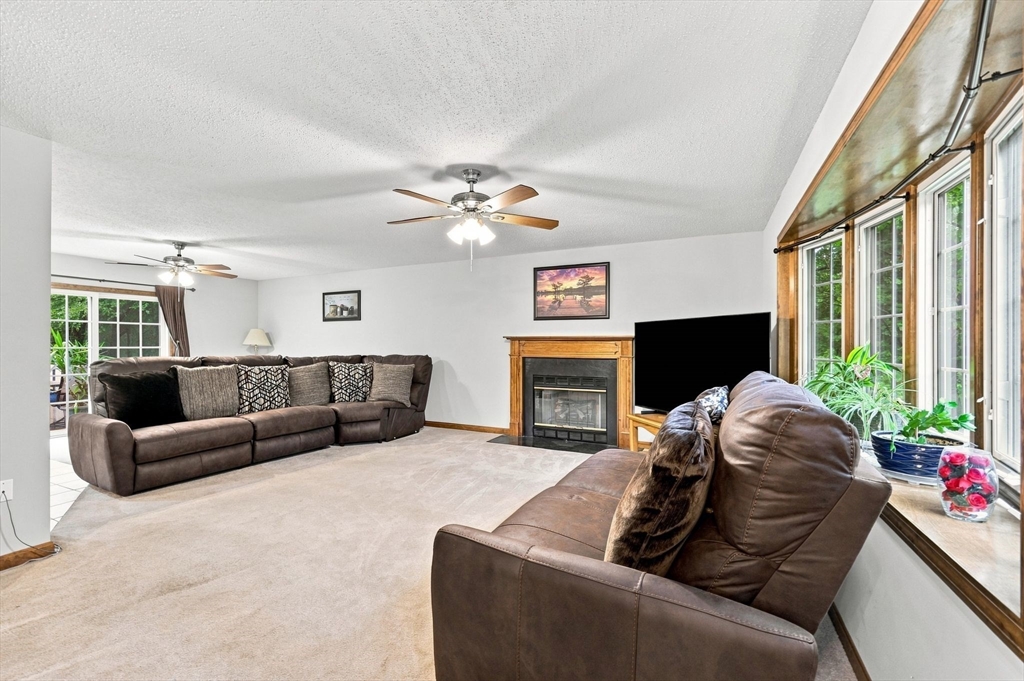 46 Jessica Pl Property Photo 12
