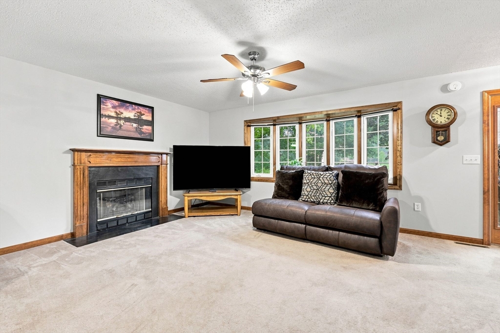 46 Jessica Pl Property Photo 14