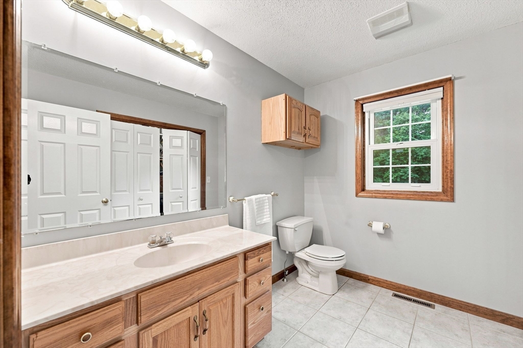 46 Jessica Pl Property Photo 20
