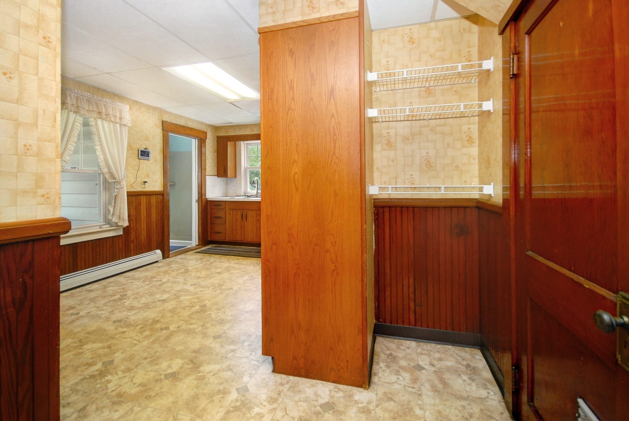 10 Brook St Property Photo 12