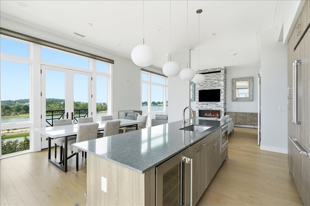 10 Shipyard Dr # 513 Property Photo 1