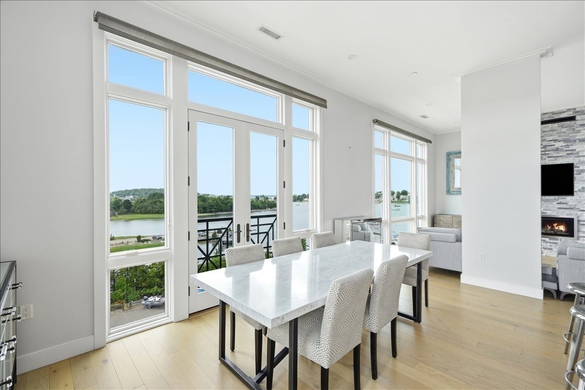 10 Shipyard Dr # 513 Property Photo 3