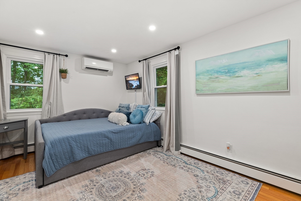 148 Upton Rd Property Photo 22