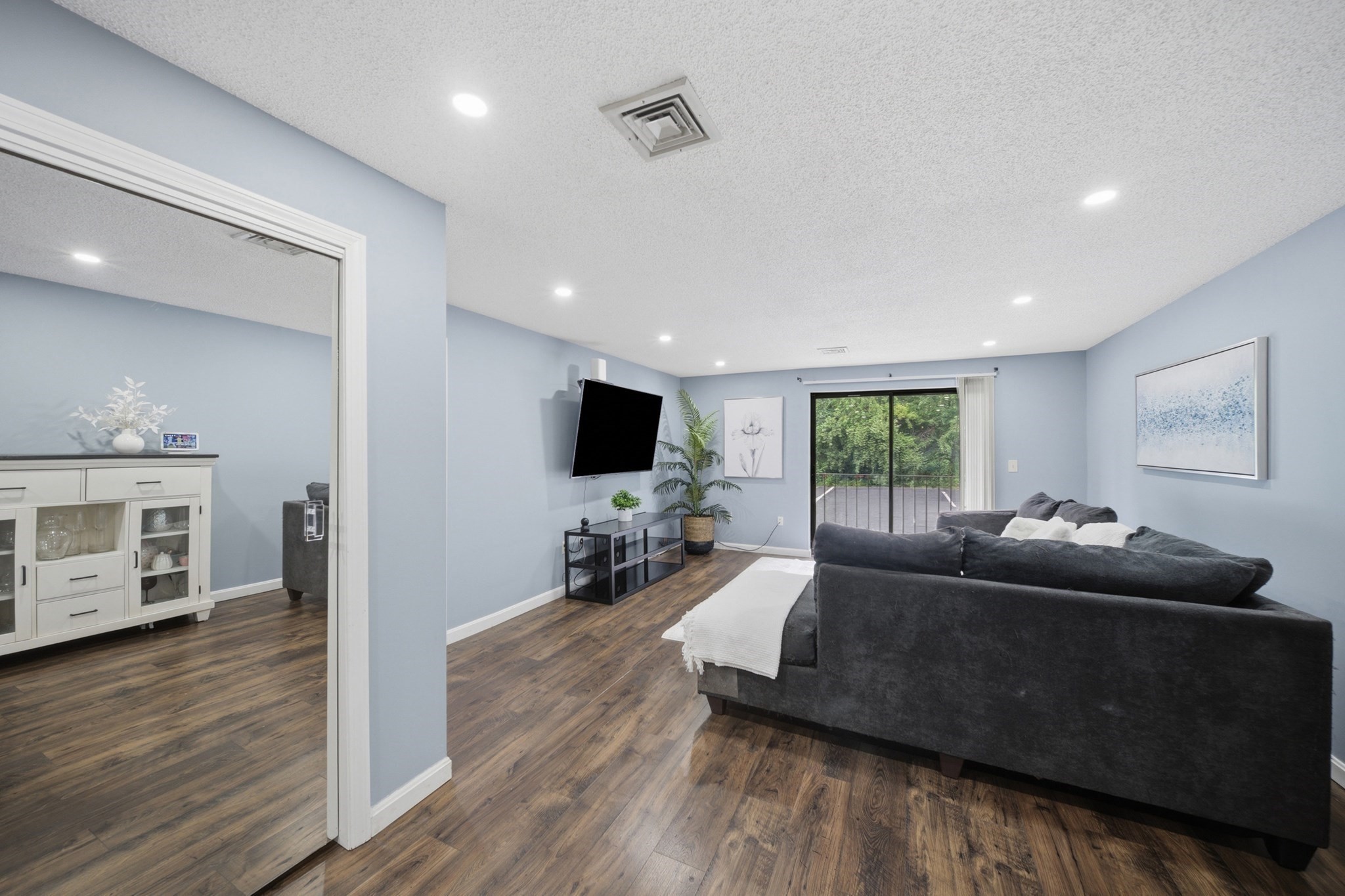 307 Amherst St # 2 Property Photo 8