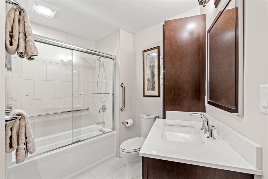 201 Elliott # 200 Property Photo 23