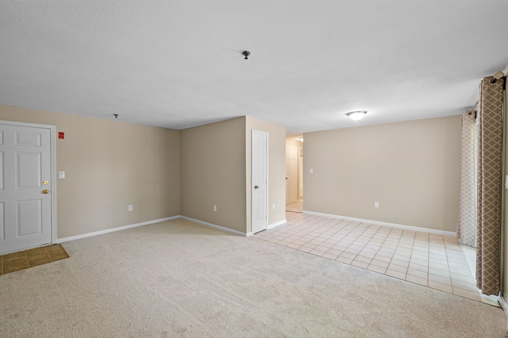 68 Lantern Ln # 7 Property Photo 14