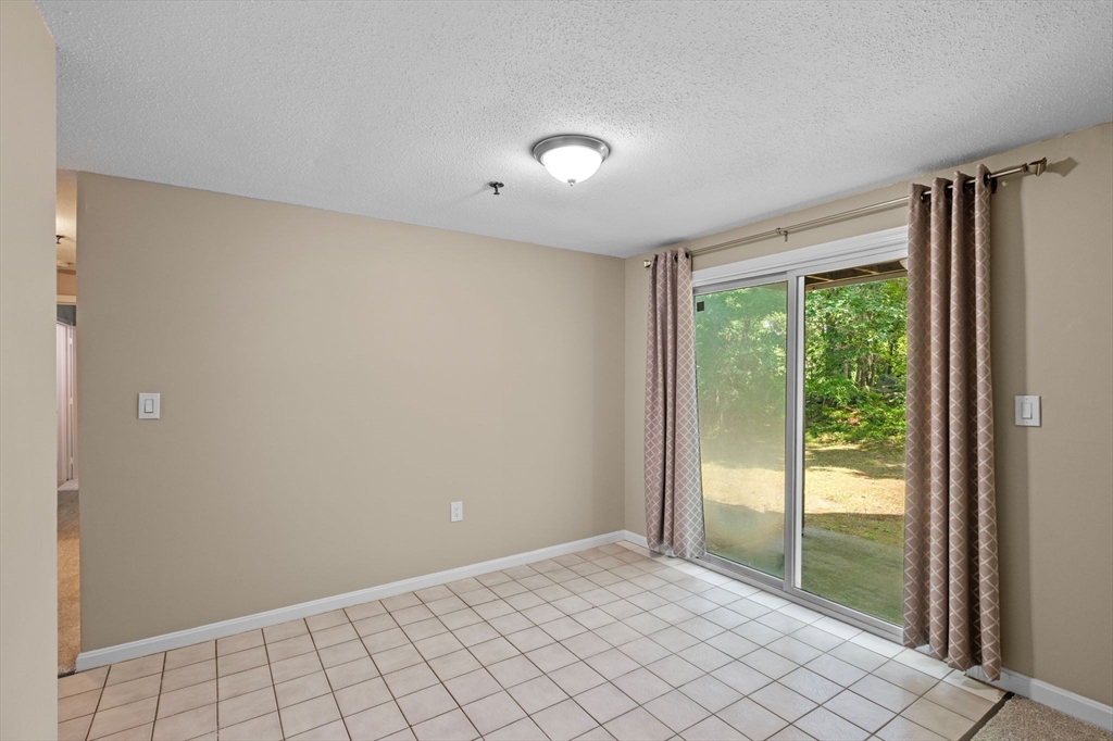 68 Lantern Ln # 7 Property Photo 16
