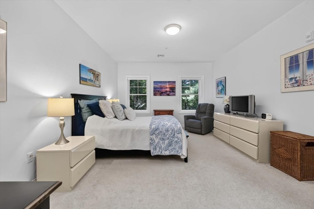 2 Longwood Lane # 204 Property Photo 12