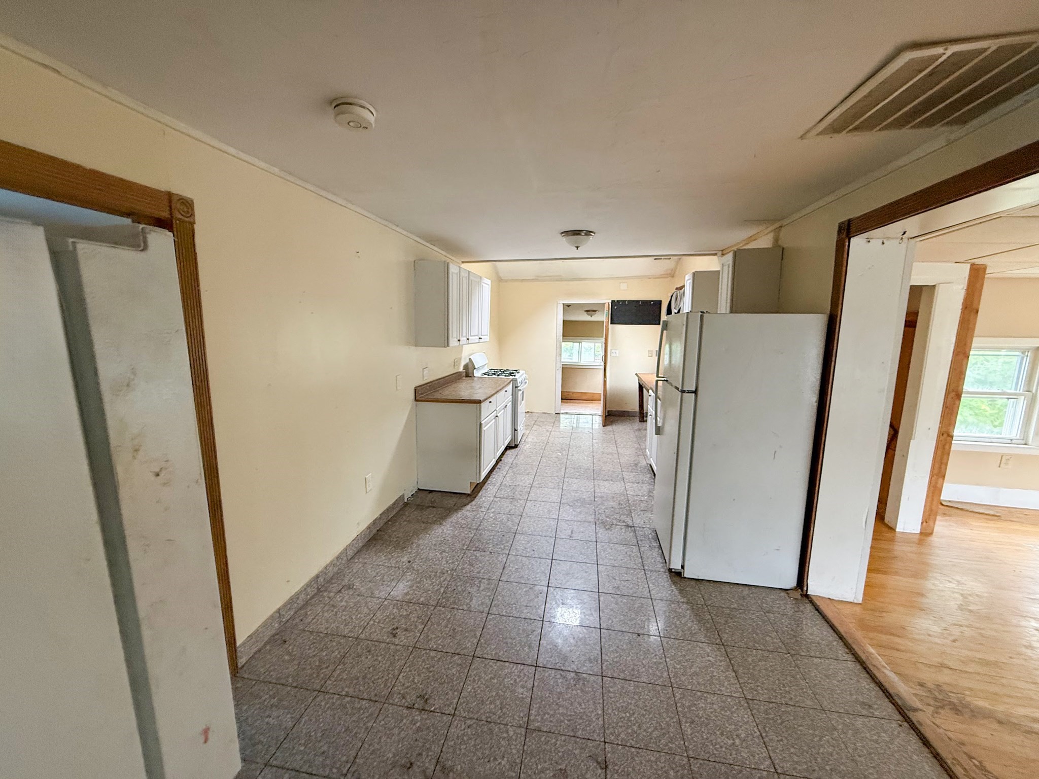 33 Avalon St Property Photo 4