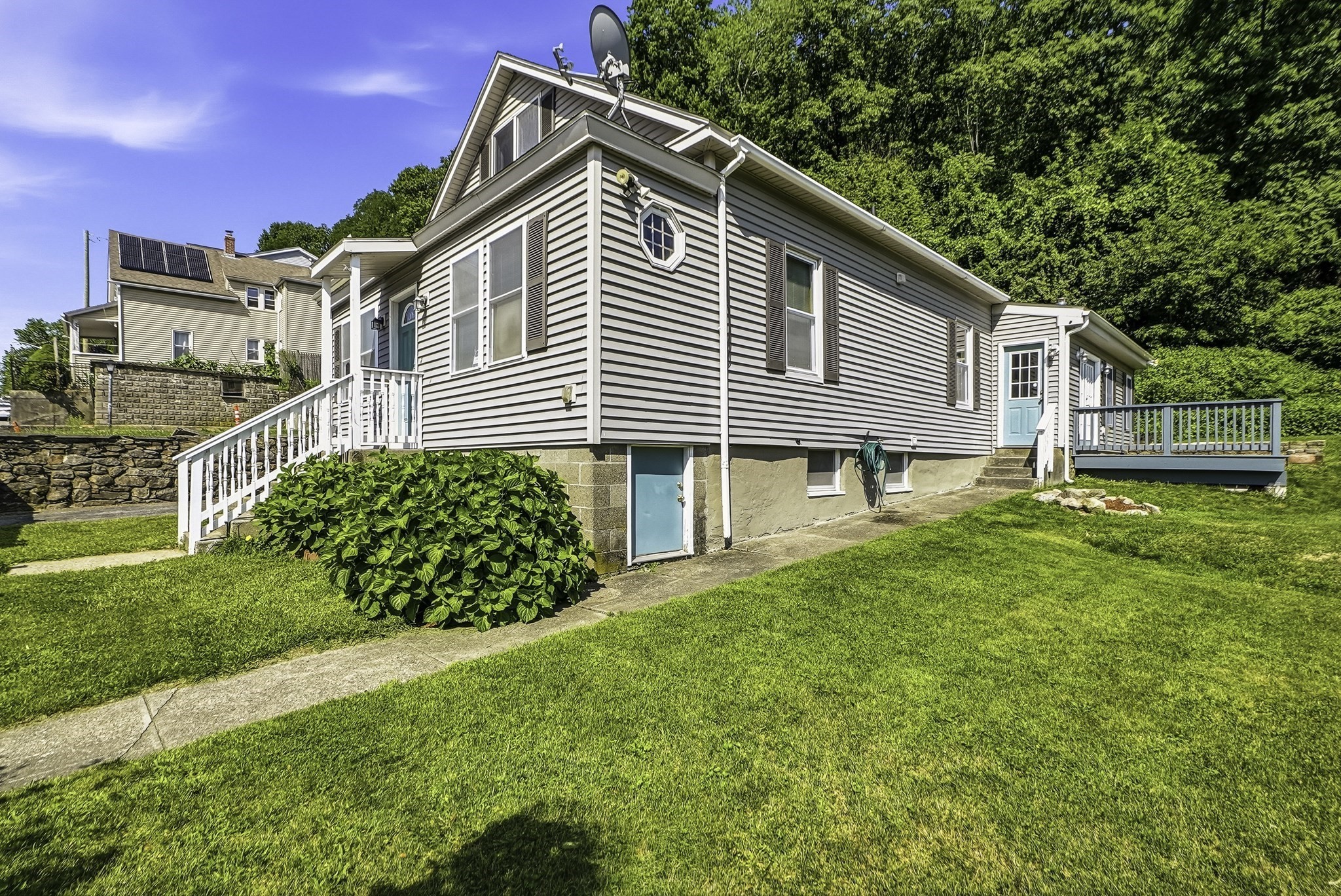 55 Chilmark St Property Photo 3