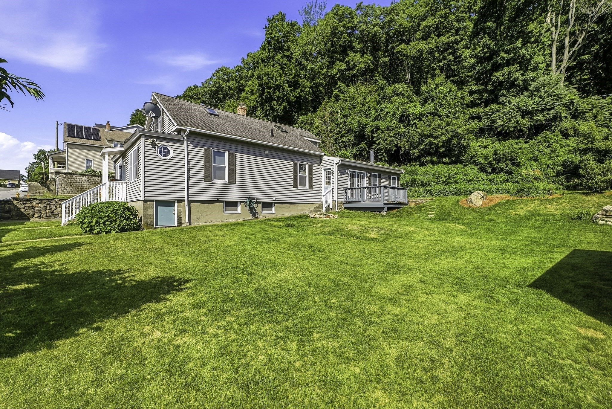 55 Chilmark St Property Photo 4