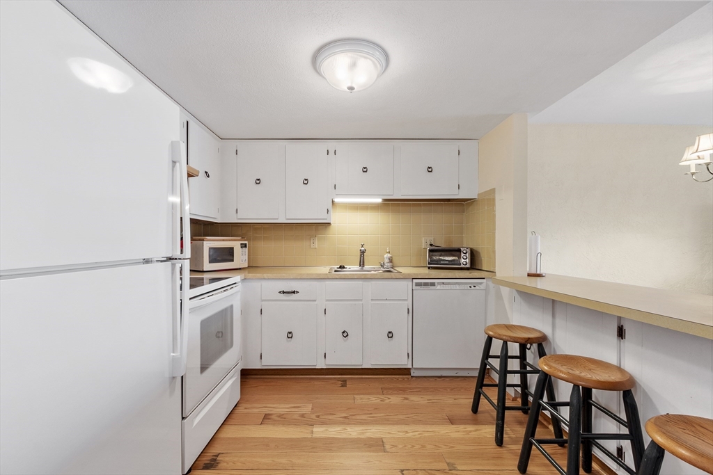 585 Revere Beach Parkway # 312 Property Photo 4