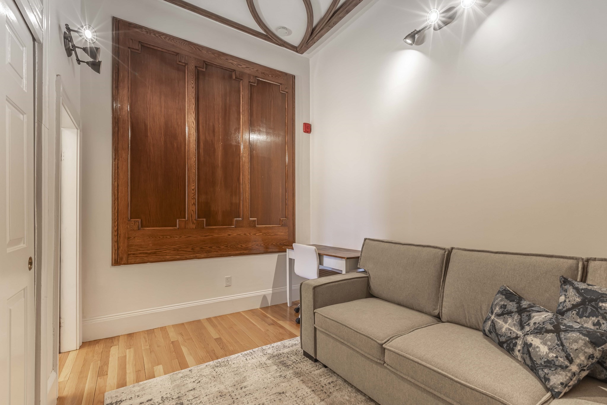 462 Beacon St # 22 Property Photo 15