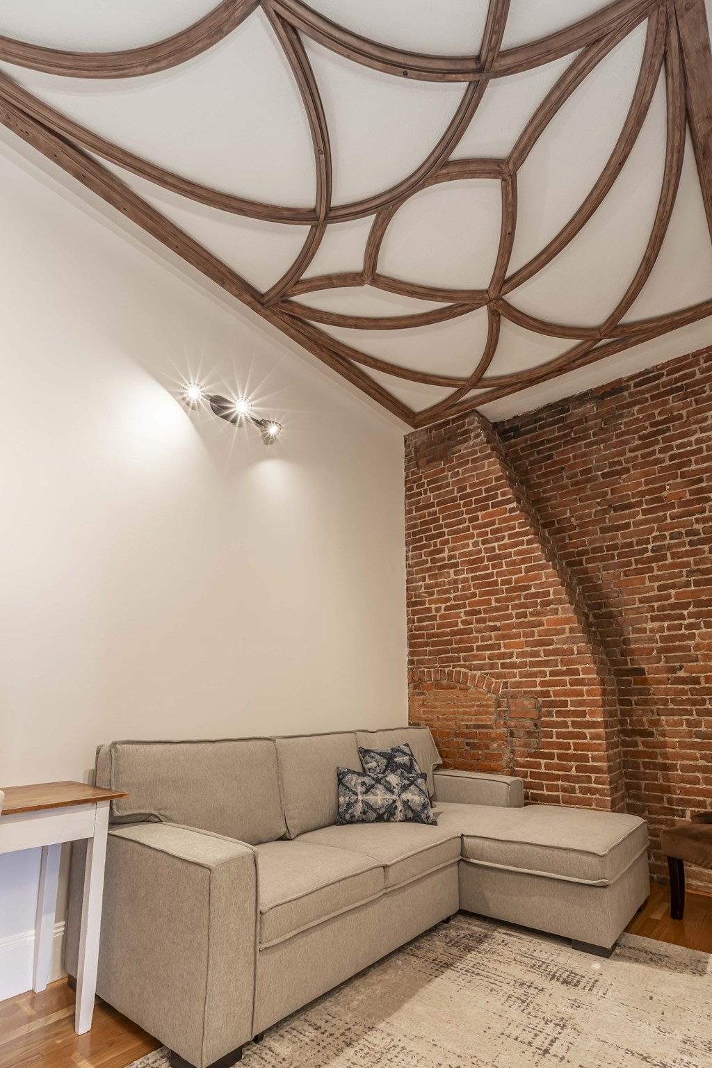 462 Beacon St # 22 Property Photo 16
