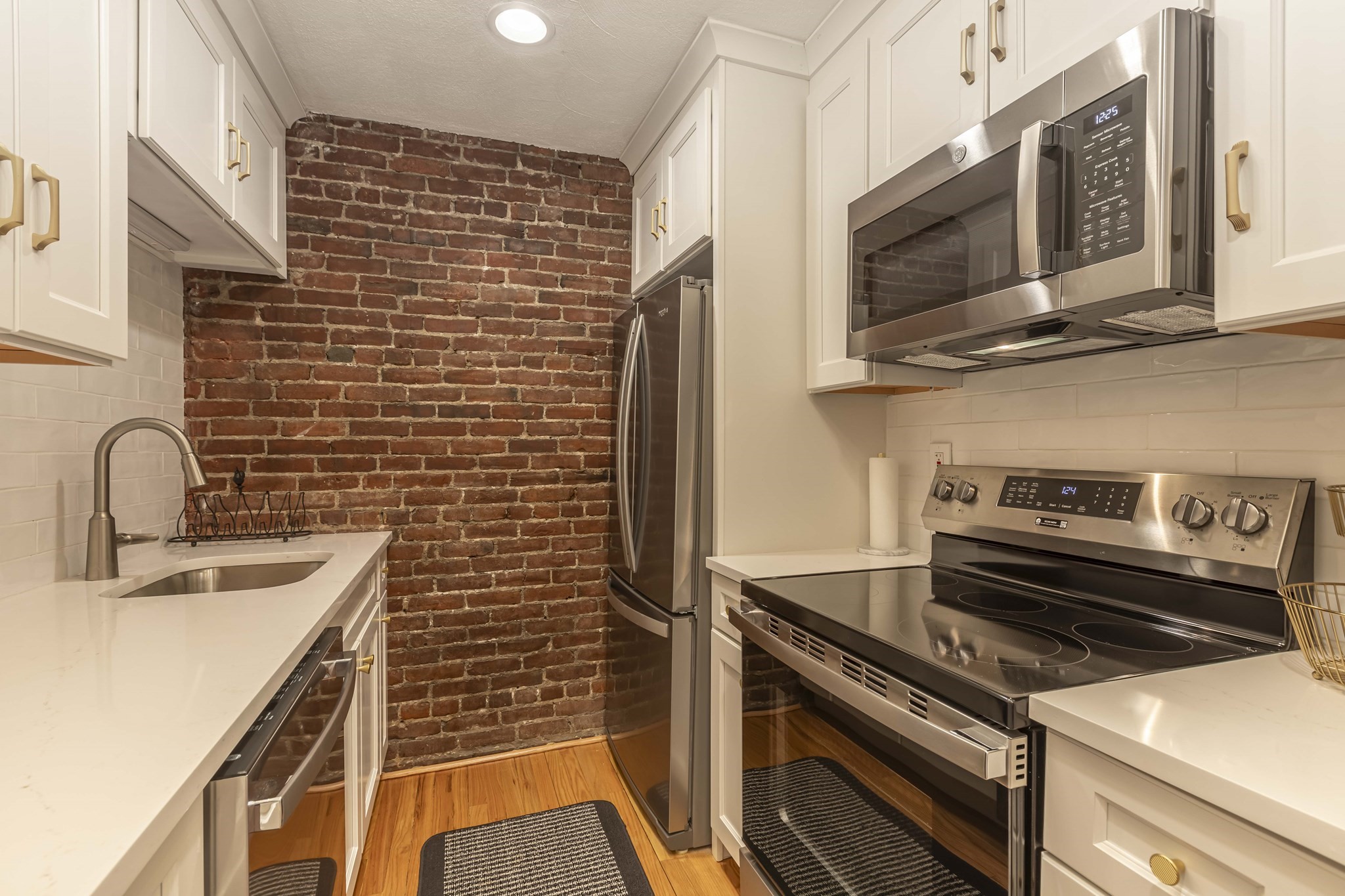 462 Beacon St # 22 Property Photo 17