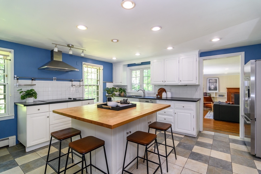 6 Brewster Property Photo 6
